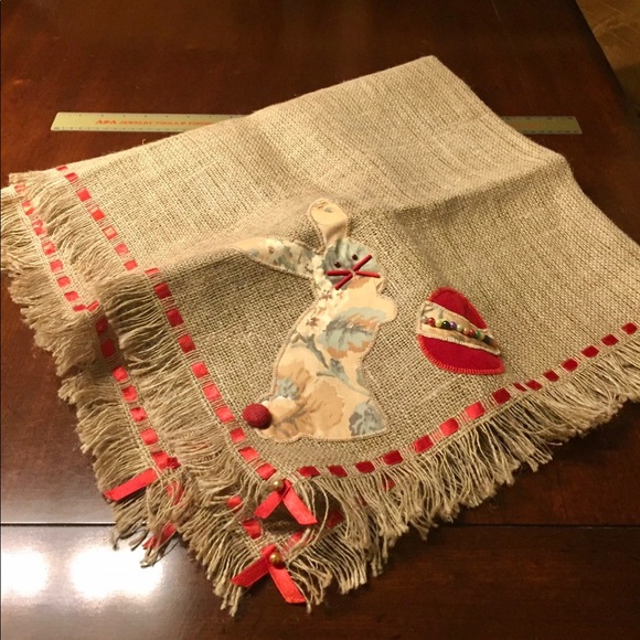 Handmade made Easter runner style tablecloth - Picture 9 of 9